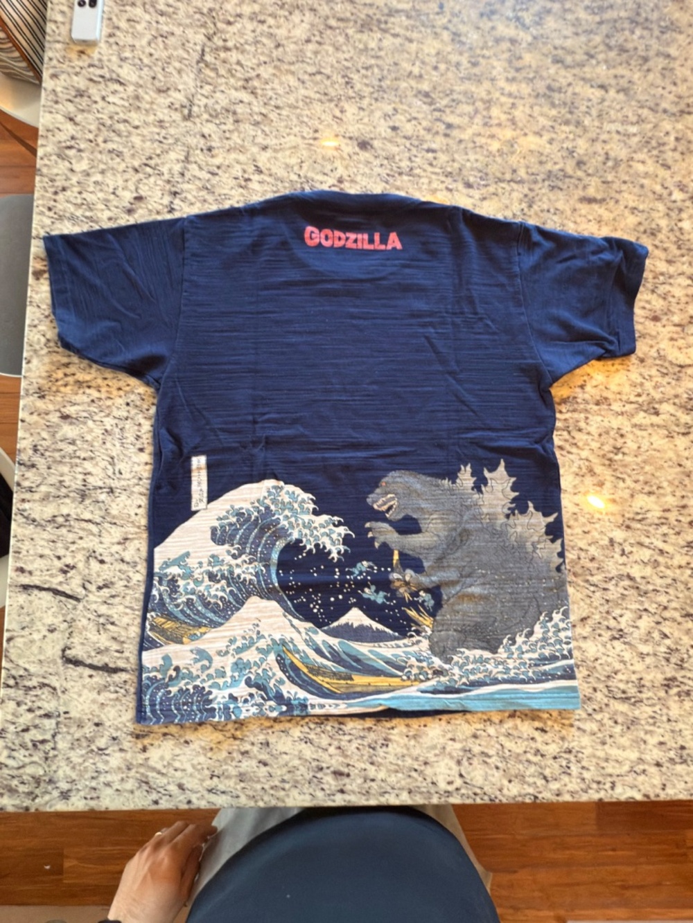 Godzilla "The Great Wave" Toho Official Japanese Graphic T-Shirt – XL